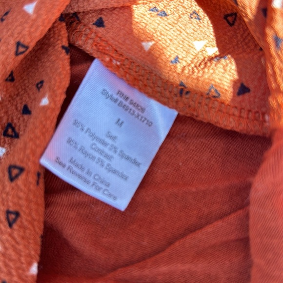 Tempted Los Angeles Triangle Design Rust Orange Blouse Solid Back Keyhole M - Picture 12 of 16